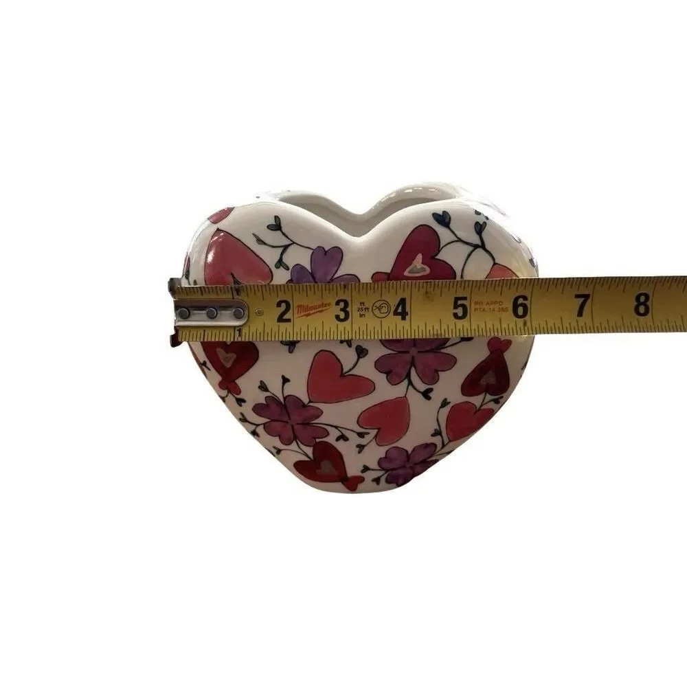 Anthropologie The Mud Fairy Blooming Hearts Stoneware Heart Vase Ivory